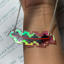 Load image into Gallery viewer, Iridescent Step design necklaces
