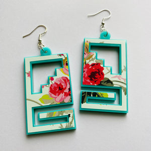 Floral Acrylic Mazy Steps